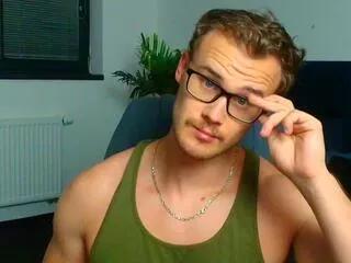 oliver_oneal from Flirt4Free