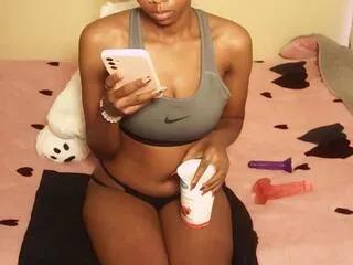 selina_belle from Flirt4Free