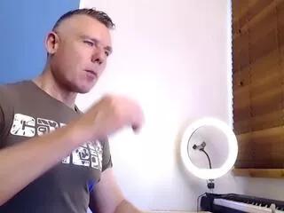 tom_fox from Flirt4Free
