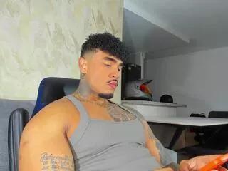 zeus_strong from Flirt4Free