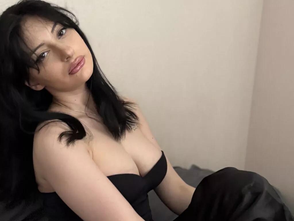 AliceFinnch from LiveJasmin