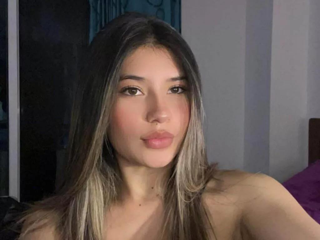 AmberCuspedes from LiveJasmin