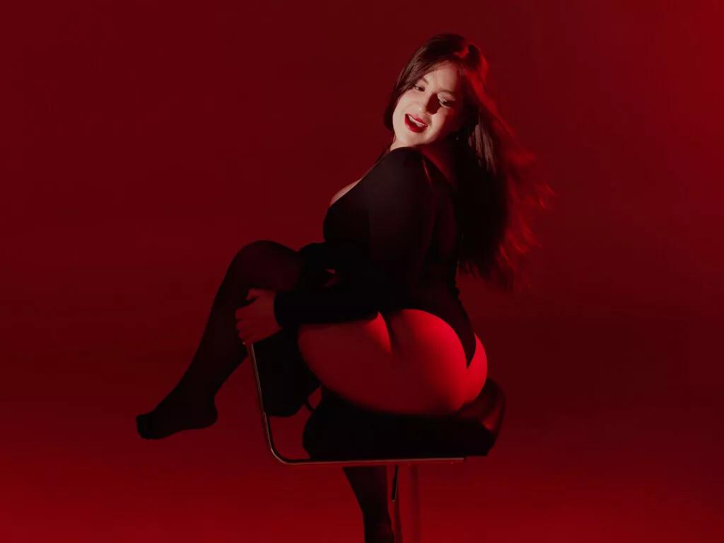 EmmyBaker from LiveJasmin