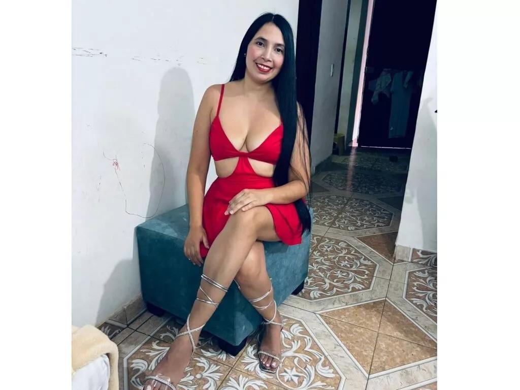 LuanaRuiz from LiveJasmin