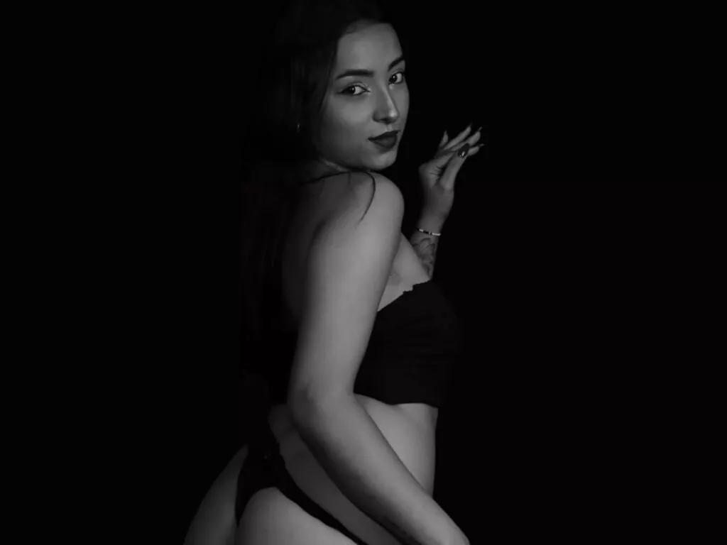 MaraLewiski from LiveJasmin