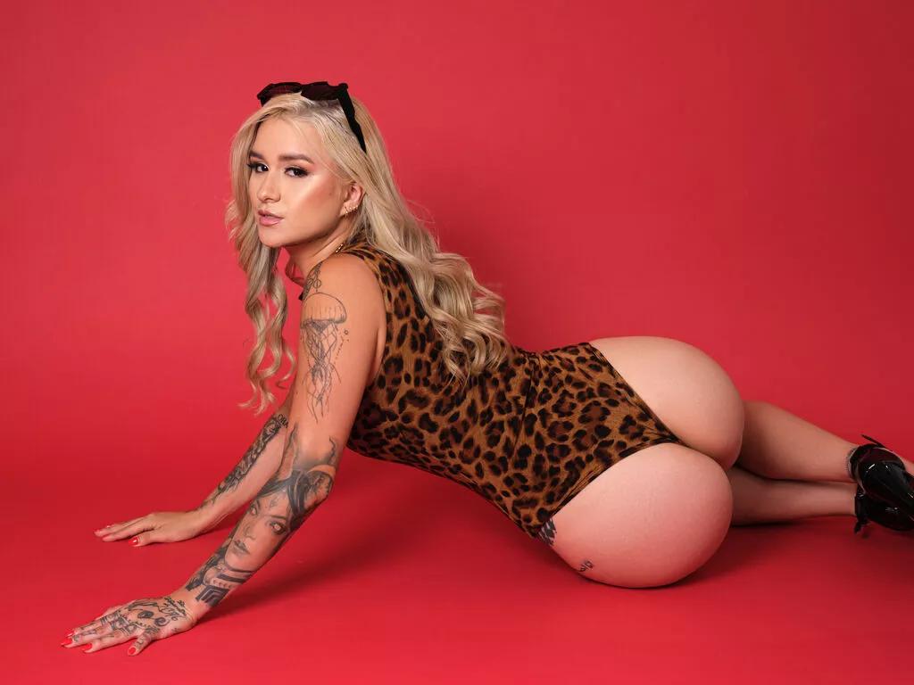 PamelaCaruso from LiveJasmin