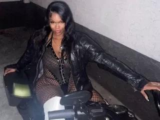 amberblackrose21 from Streamate