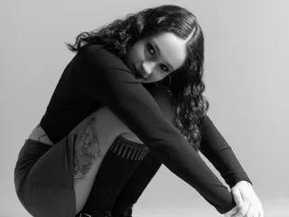 AnnyThompsoon from Streamate