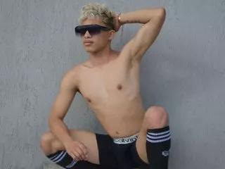 Bayron20 from Streamate