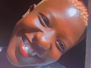 DarkMelaninx from Streamate
