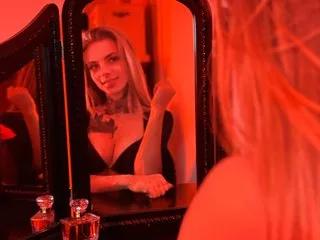 K8X4U from Streamate