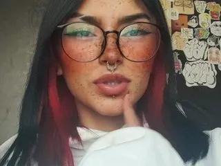 Luy_lovee099 from Streamate