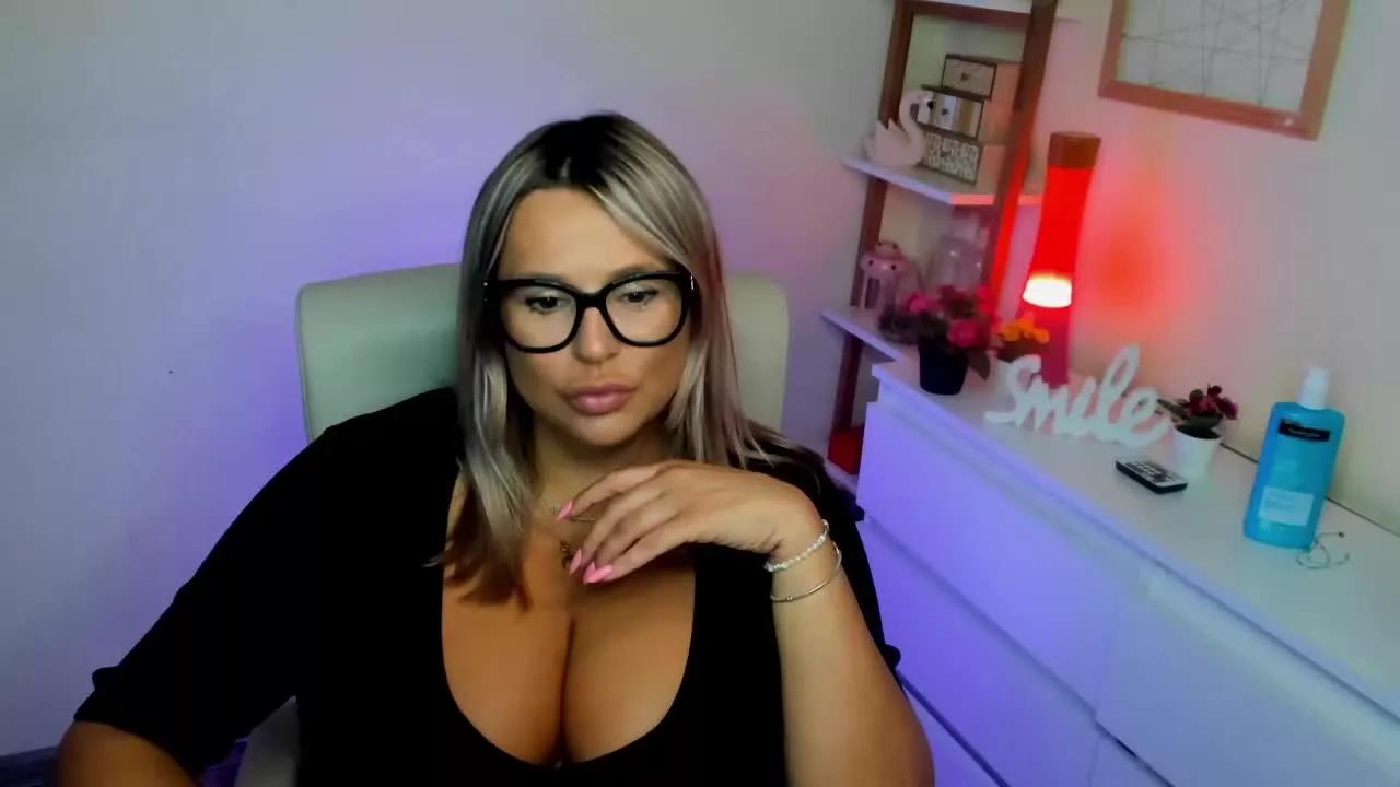 DianaTease from Streamray