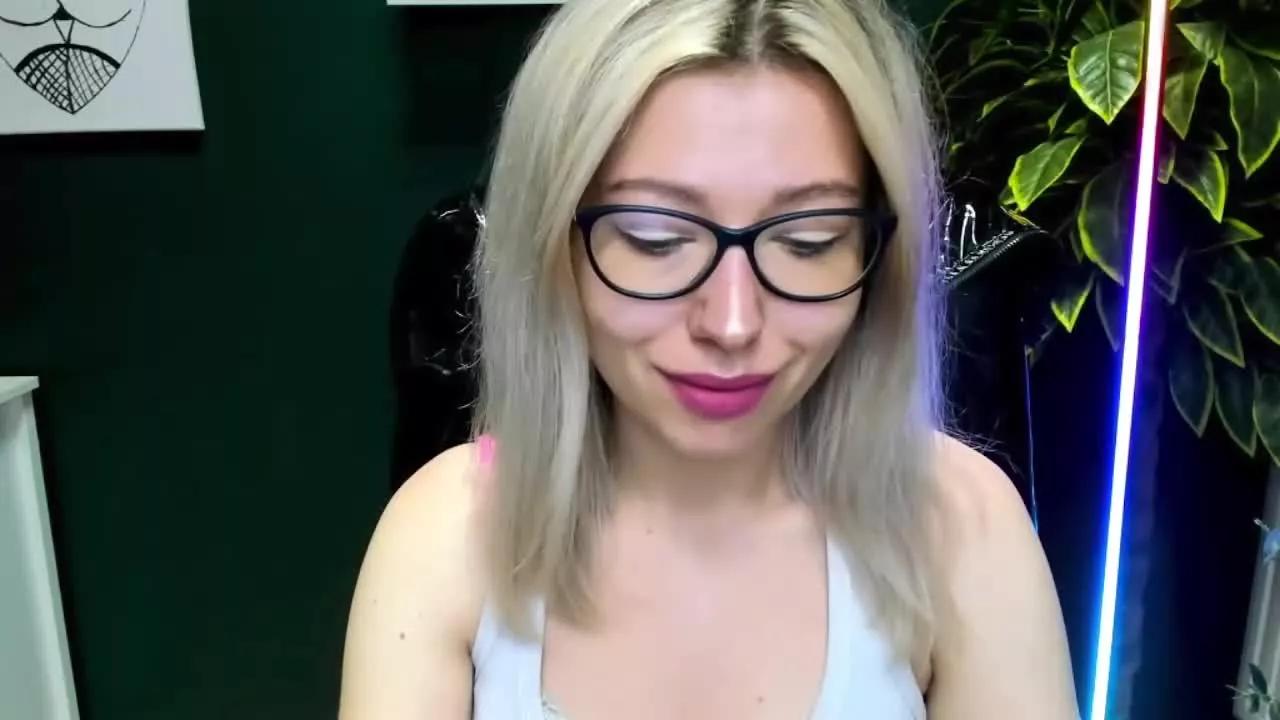 tasty_Heidi from Streamray