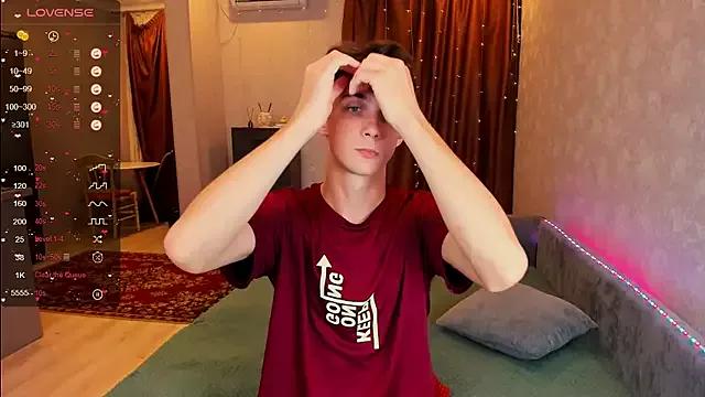 Aaron_Boom from StripChat