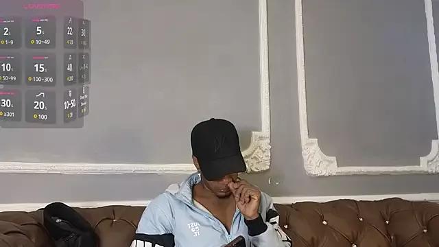 Naked Room AaronCruz_ 