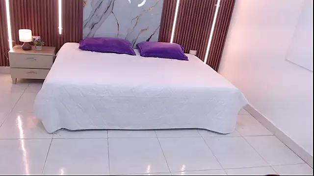 aixa_show from StripChat