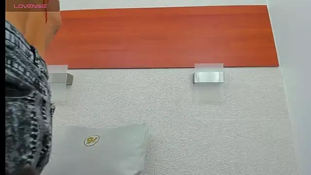 allice_green from StripChat