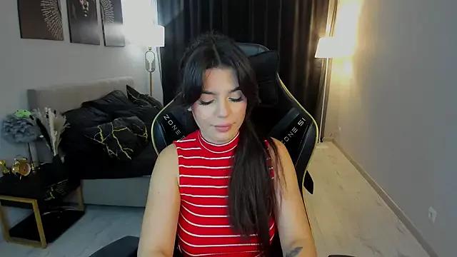 AlluringAriel from StripChat
