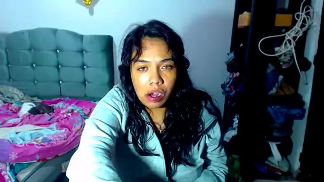 AmaraRoberts420 from StripChat