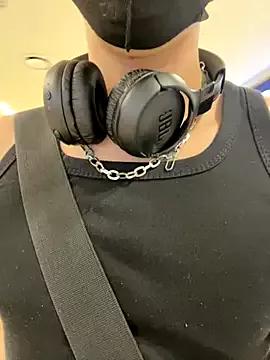 anhkiet_huang from StripChat