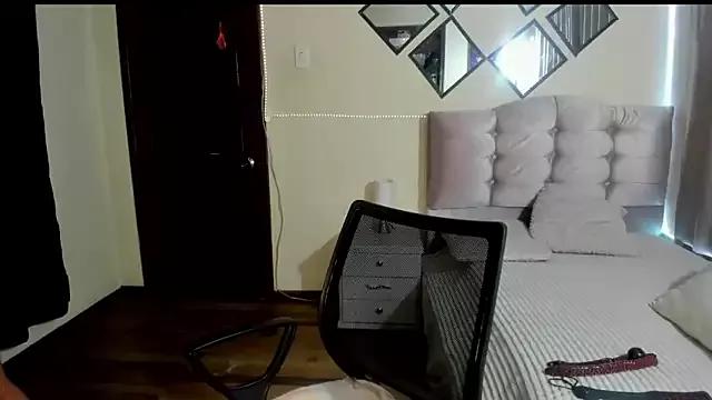 arianithaxox from StripChat