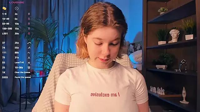 AriaraNoir from StripChat
