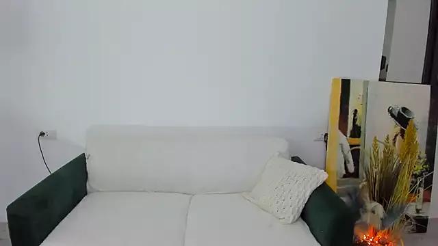 Arya_Lexy from StripChat