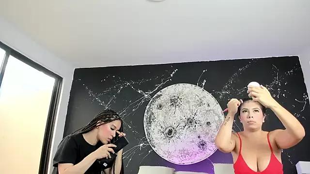 Naked Room AsiaAndZoe 