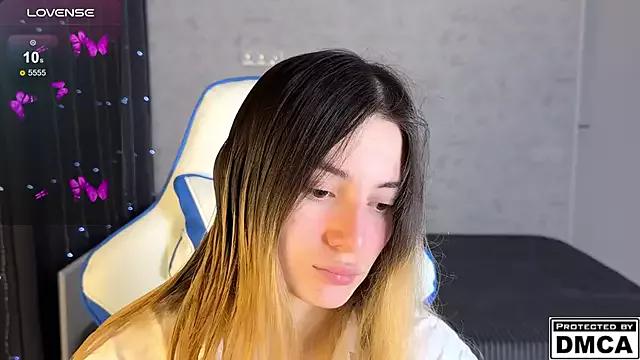 Asya_Fairy from StripChat