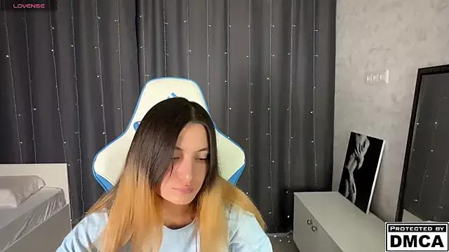 Asya_Fairy from StripChat