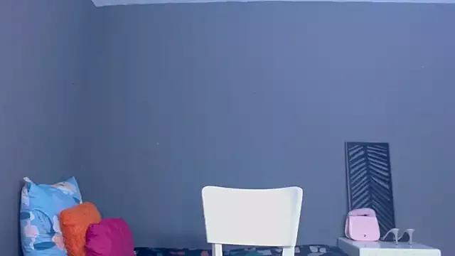 BarbieDoll21 from StripChat