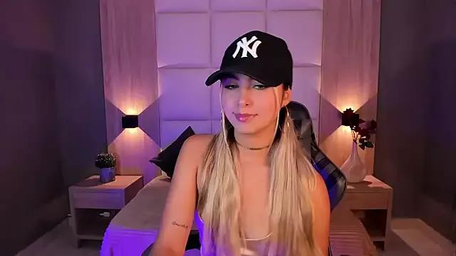 bella1207 from StripChat