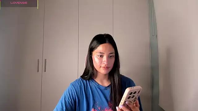 bella_apont from StripChat
