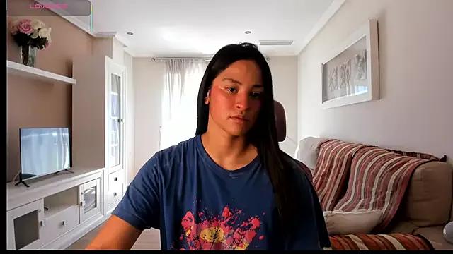 bella_apont on StripChat