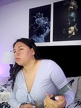 BellaRoux1 from StripChat