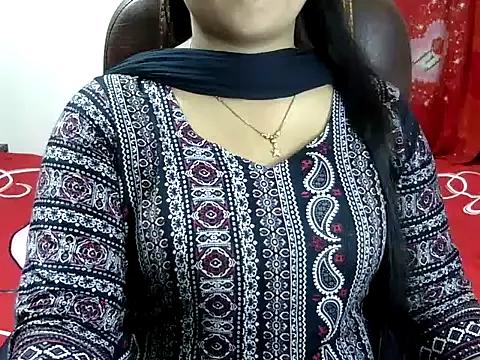BengaliQueenStar from StripChat is Freechat
