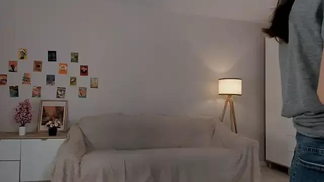 BettyBrowni from StripChat