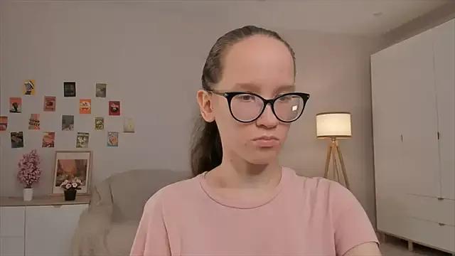 BettyBrowni from StripChat