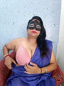 Bigboobs_Queenindia from StripChat is Freechat