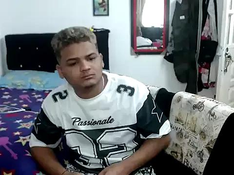 Boycuriousxxx from StripChat