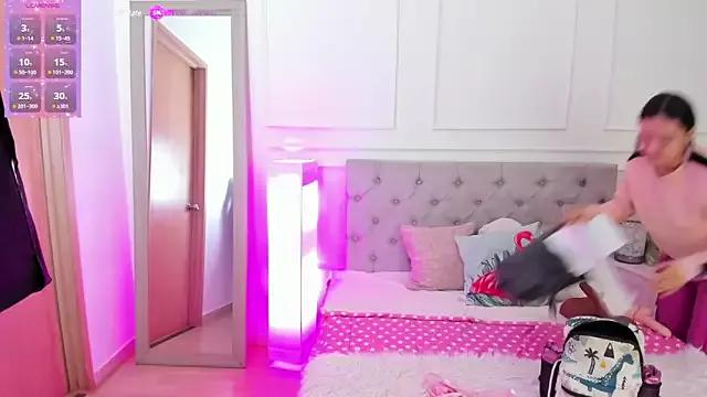 Naked Room Caroline_Restrepo_26 