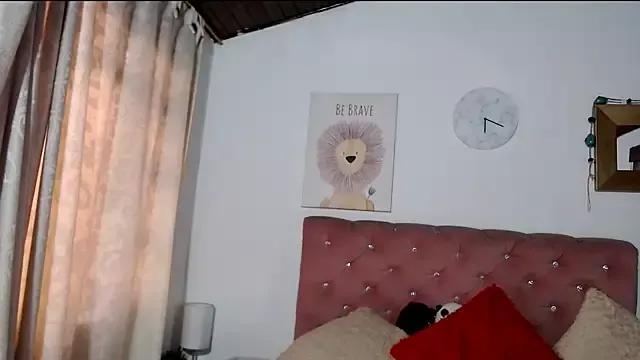 CelessteRedds from StripChat