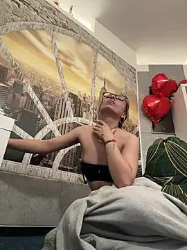 Naked Room Celine_charme 