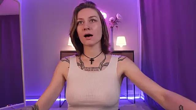 ChaoticCutie from StripChat