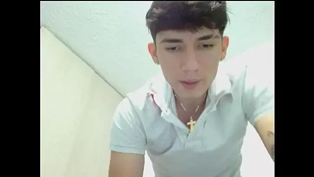 ChicoMaloFfF from StripChat