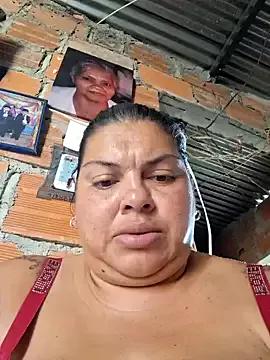 Naked Room chubby_sexy_big_tits 