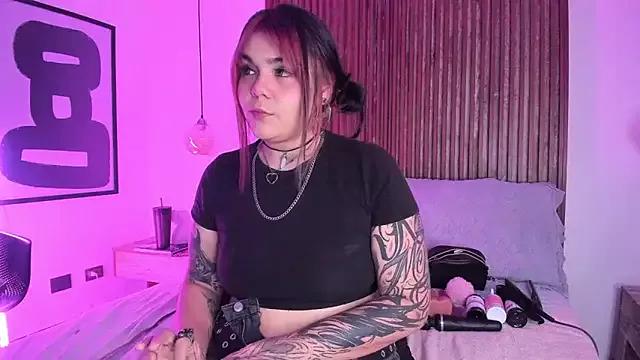 DakkotaBluee from StripChat
