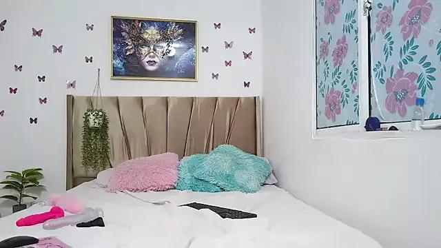 Daniiela_lan from StripChat