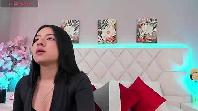 Dayanna_Rose from StripChat